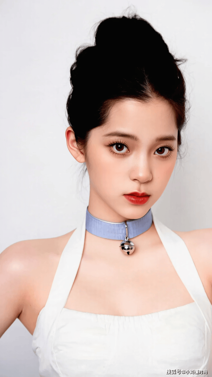 娜最新写真大赏时尚魅力全解读AG真人地址绝绝子！欧阳娜(图1)